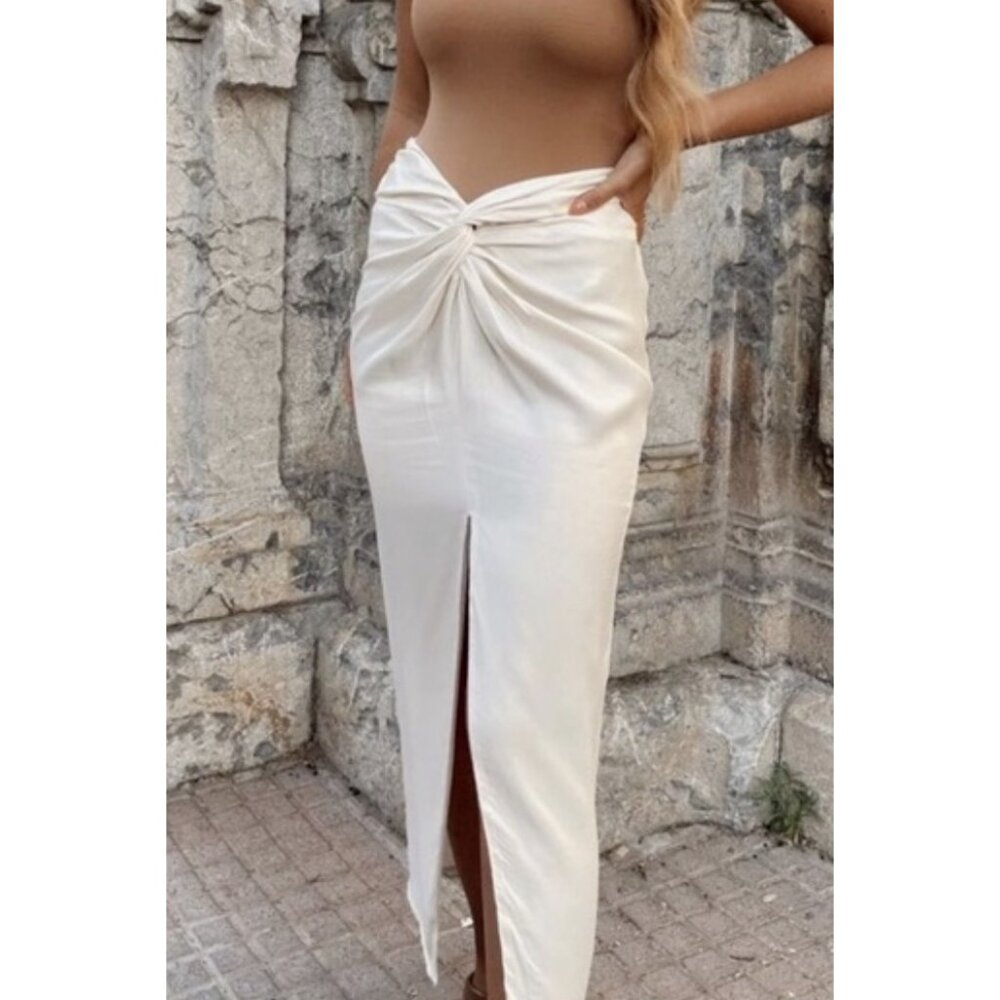ZARA NEW‎ WOMAN SATIN EFFECT HIGH-WAISTED SKIRT KNOT Ivory BEACH 7385/573 Large